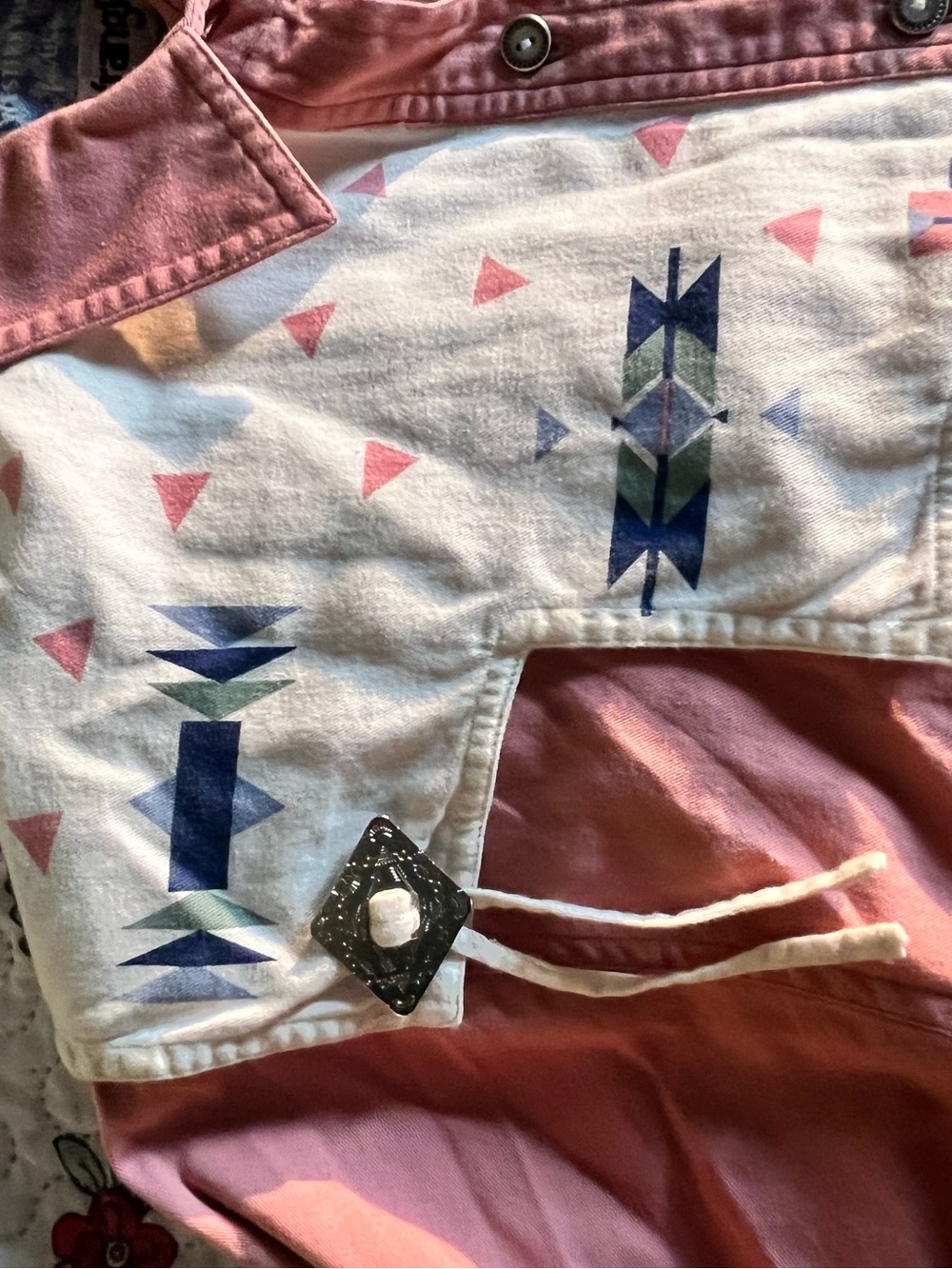 Vintage Women’s Wrangler Southwestern Aztec Cowboy Tshirt Medium Button Down 128 - Picture 5 of 10
